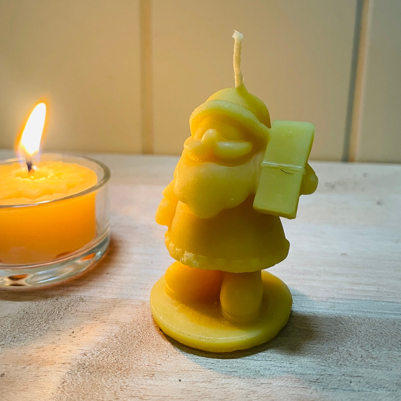 Beeswax Santa Christmas candle from Happy Flame