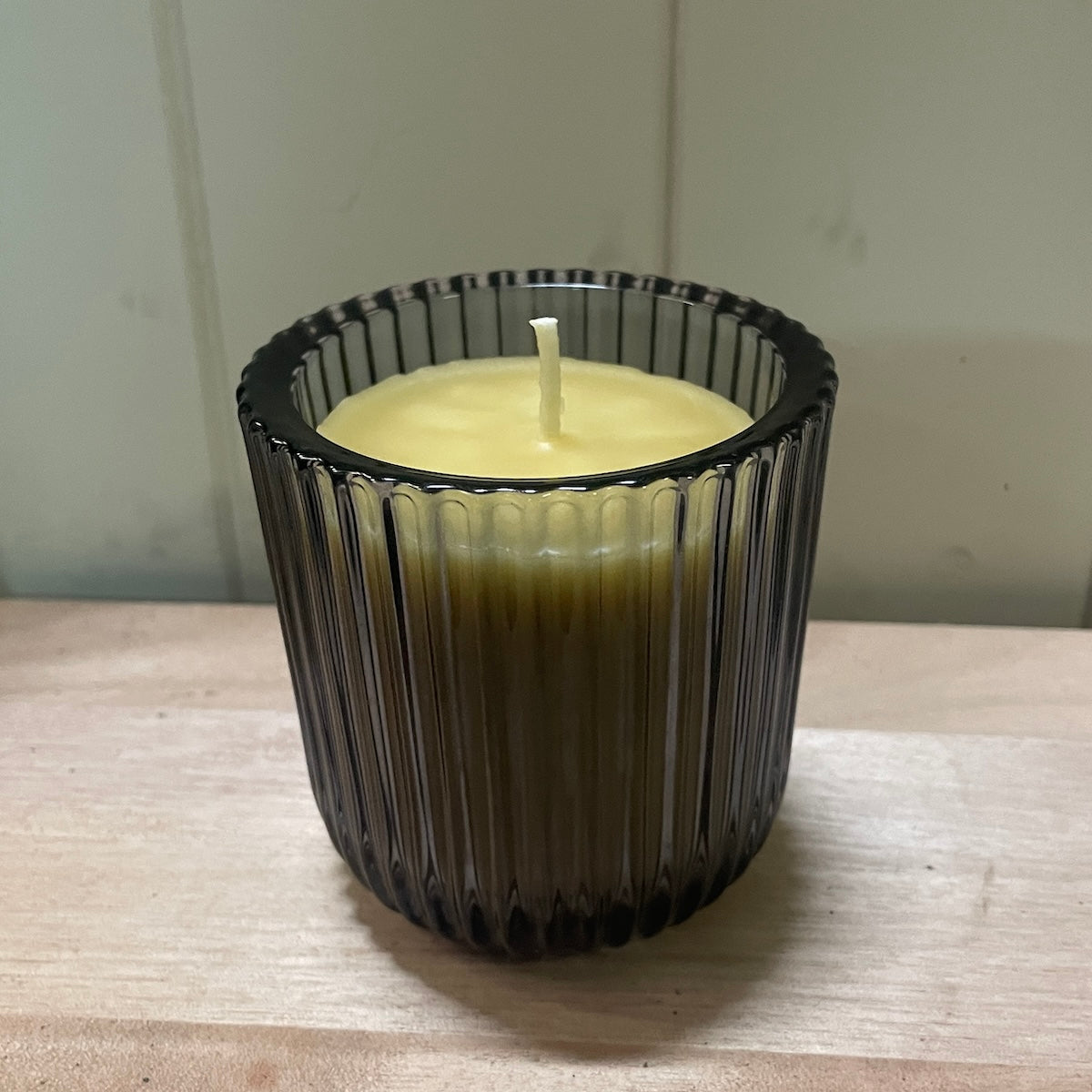 Beeswax Ribbed glass candle